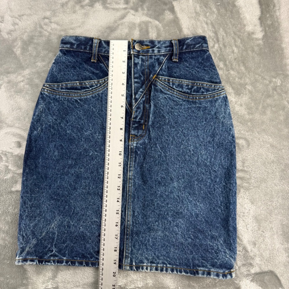 Vintage Nuovo Acid Wash Denim Mini Skirt High Waisted Western Yoke Blue Size 7 - Picture 6 of 16